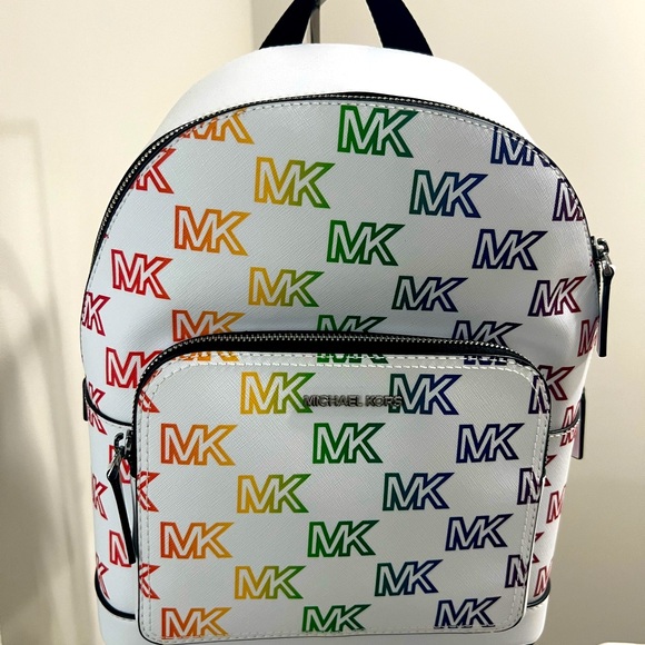 NWOT Michael Kors Commuter Sling Bag! - Picture 1 of 3